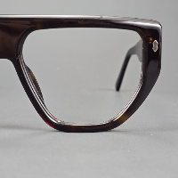 Aric # Textured brown
